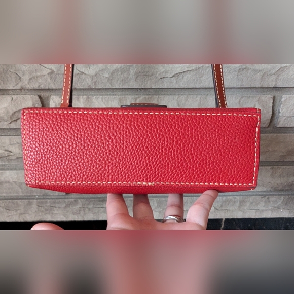 Dooney & Bourke Red Pebbled Leather Kyra Shoulder Bag - Picture 5 of 13